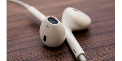 ده ابزار کنترل به وسیله هدفون‌های ایرباد EarPods اپل